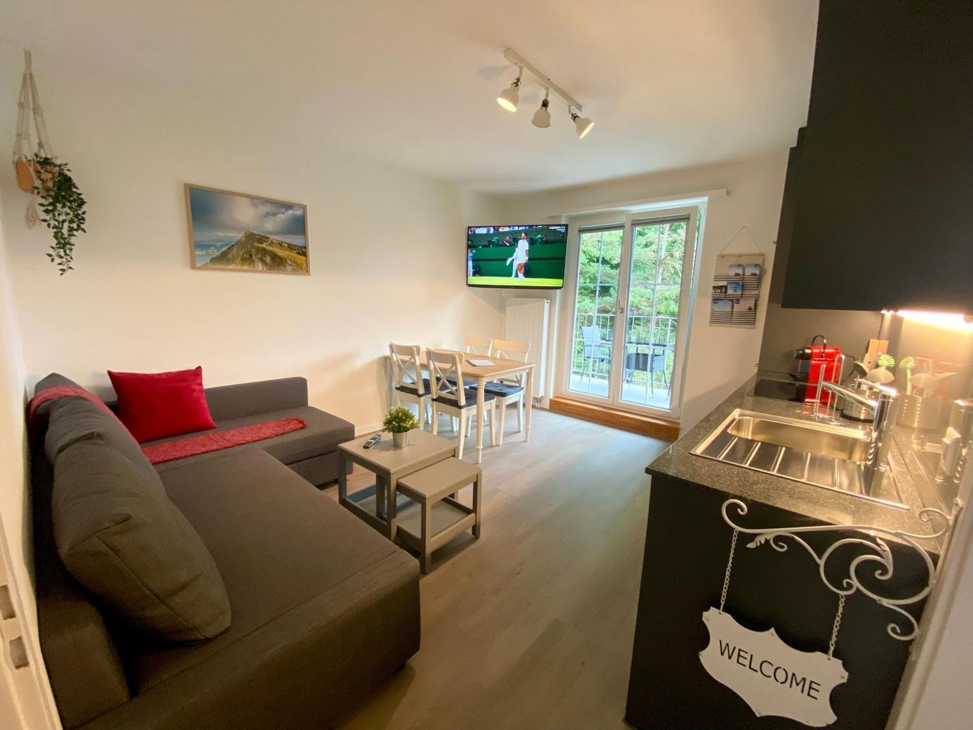 Beautiful Flat With And Mountain Views Apartment *